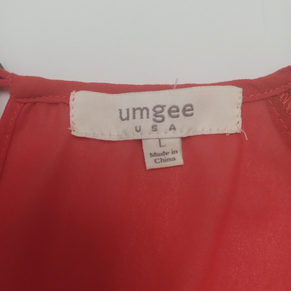Umgee Batik Print Red Sheer Open Back Top Blouse Women's size Large - Picture 9 of 13